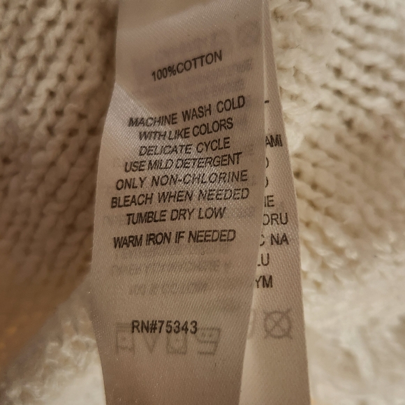 KAISELY women's white distressed hem sweater in S - Picture 7 of 7